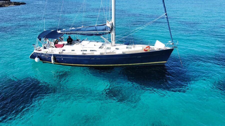 Malta Gozo Comino: Full Day Sailing Charter - Gozo and Comino from the water