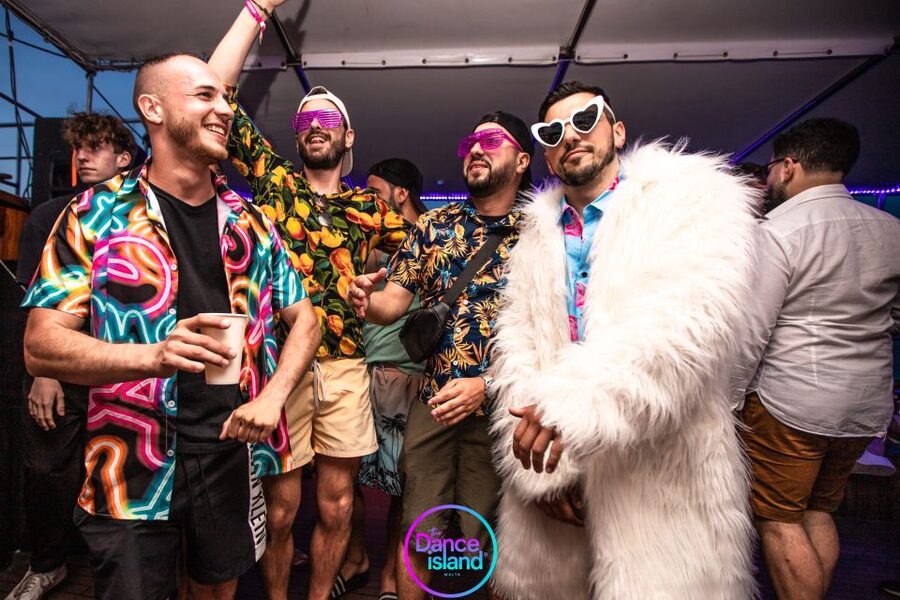 Malta: Sailboat Party with an Open Bar, Snack, and Swimming - FAQ