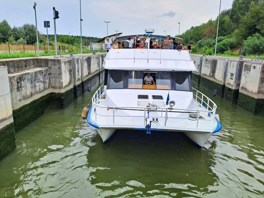 Mantua: Guided sailing from the Park to the Port with the water elevator - Key points to know before booking