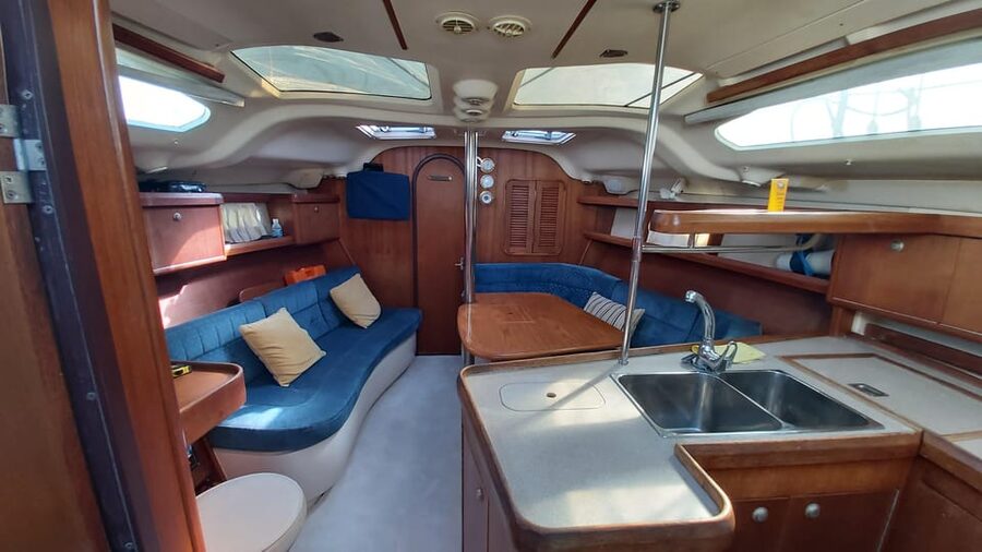 Marbella, Port Banus : SAILING Tour on Private Sailing Boat - Why the private price can make sense
