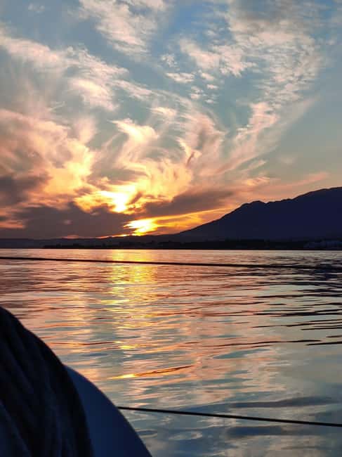 Marbella: Private sailing tour with drink and snack ,2 hours - Setting out from Puerto de la Bajadilla