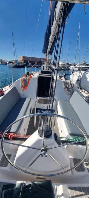 Marbella: Private sailing tour with drink and snack ,2 hours - What the crew adds to the experience