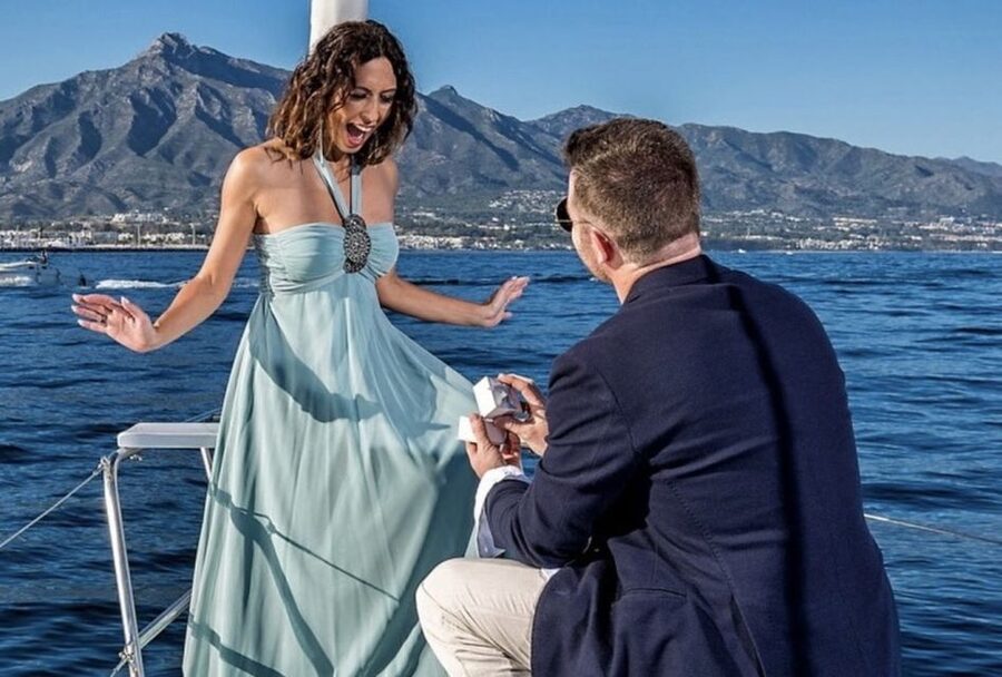 Marbella: Puerto Banús Private Sailing Cruise with Drinks - Access, comfort, and small rules that matter