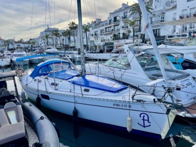 Puerto Banús Private Sailing Cruise with Drinks