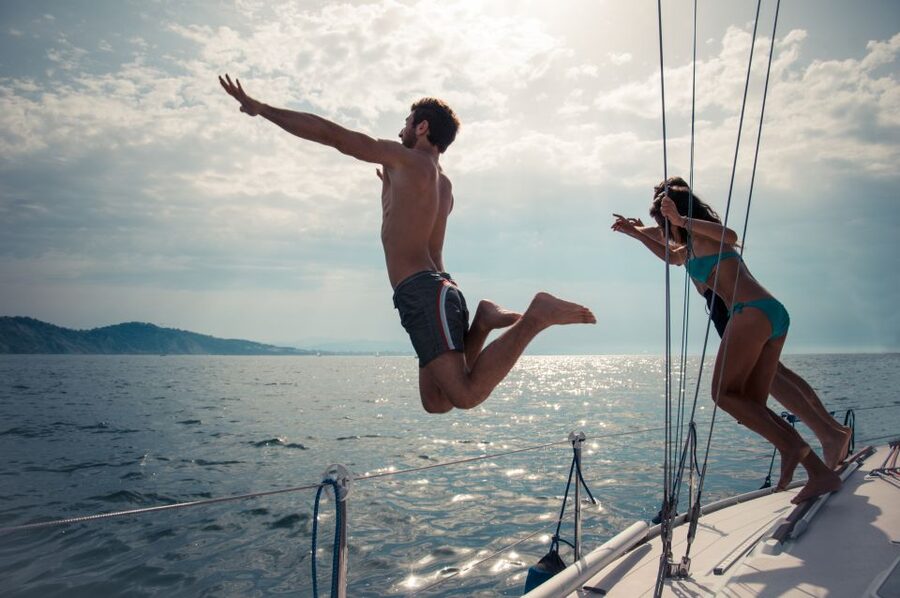 Marbella: Puerto Banús Private Sailing Cruise with Drinks - The price and what your group receives