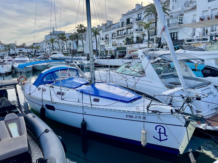 Marbella: Puerto Banús Private Sailing Cruise with Drinks - What the 2-hour cruise gives you