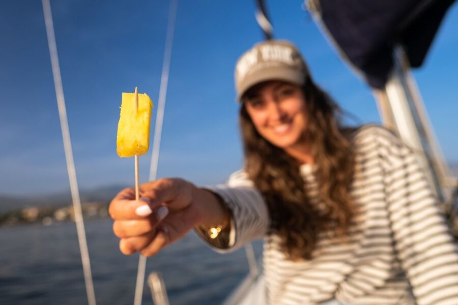 Marbella: Sailing & Dolphin Watching with Snacks and Drinks - Practical tips for a smoother outing