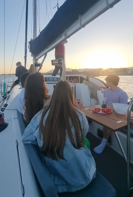 Marbella: sunset sailboat trip Drinks-Snacks,2 hour - What the two-hour route feels like