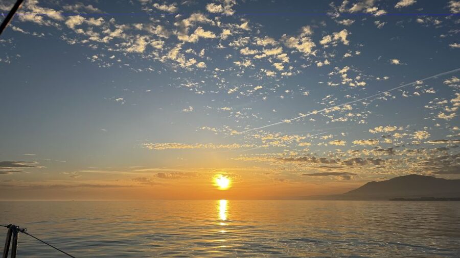 Marbella: Sunset Sailing Trip with Drinks and Snacks - Taking photographs without missing the sunset