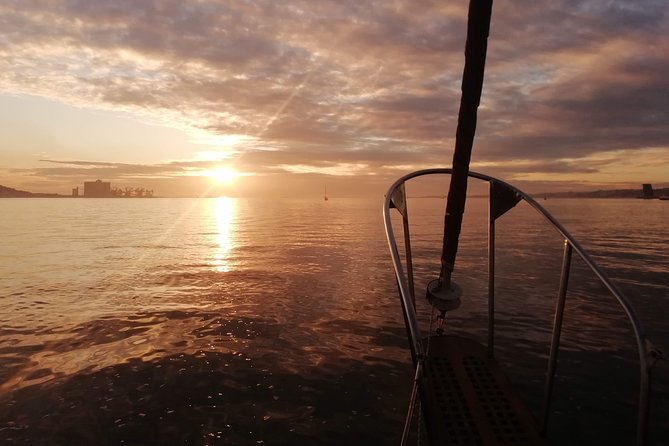 Marriage proposal on a Vintage Sailboat - Pontal de Cacilhas and the working riverfront