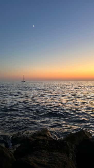 Marseille: Sunset Sailboat Trip - Why sunset is the right time for this Marseille sail
