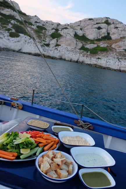 Marseille: Sunset Sailing, Buffet, and Wine - Practical ways to enjoy the evening
