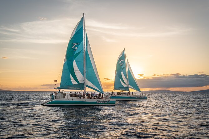 Maui: Ka'anapali Luxury Sunset Cocktail Sail with Open Bar - A comfortable catamaran with a front-row sunset seat