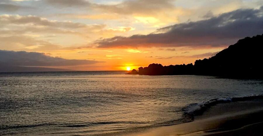 Maui: Ka'anapali Luxury Sunset Dinner Sail - A 150-Minute Route Built Around Sunset