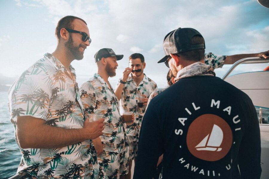 Maui: Morning Sail with the Whales Ma'alaea - Sailing the Pali Coast without engine noise