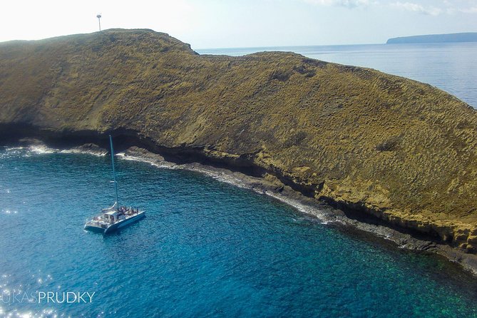 Molokini Snorkel and Performance Sail: Mā’alaea Harbor - Breakfast, coffee, lunch, and drinks on board