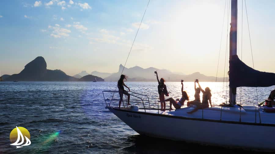 Morning Sailing Tour in Rio - Sailing, motoring, and what the name really promises