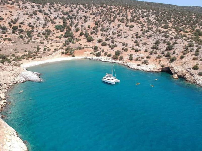Naxos: Naxos Catamaran Sailing Cruise with Lunch and Drinks - Setting sail from Naxos on the Santa Maria
