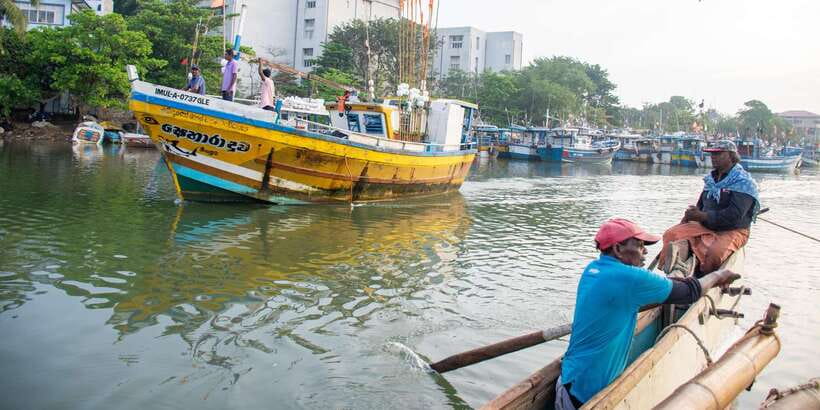 Negombo: Catamaran Sailing with Traditional Fishermen - Two hours on the Indian Ocean