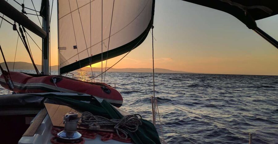 Neos Marmaras: Sunset West Sithonia Islets Sailboat Tour - Key points at a glance