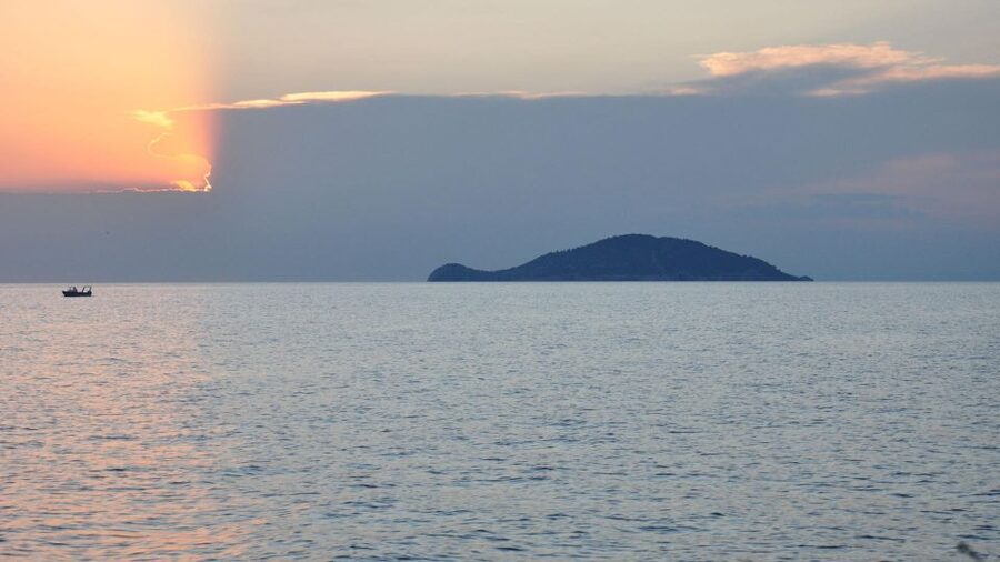 Neos Marmaras: Sunset West Sithonia Islets Sailboat Tour - Weather, safety, and possible changes