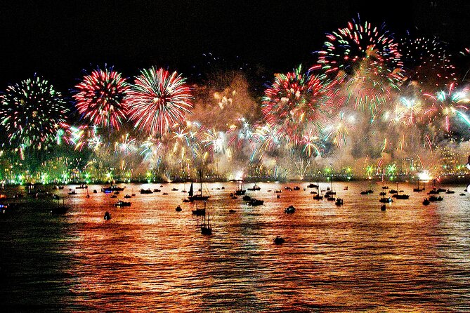 New Year's Eve on a Sailboat with Fireworks display in Lisbon - Why the Tagus is the right place for midnight