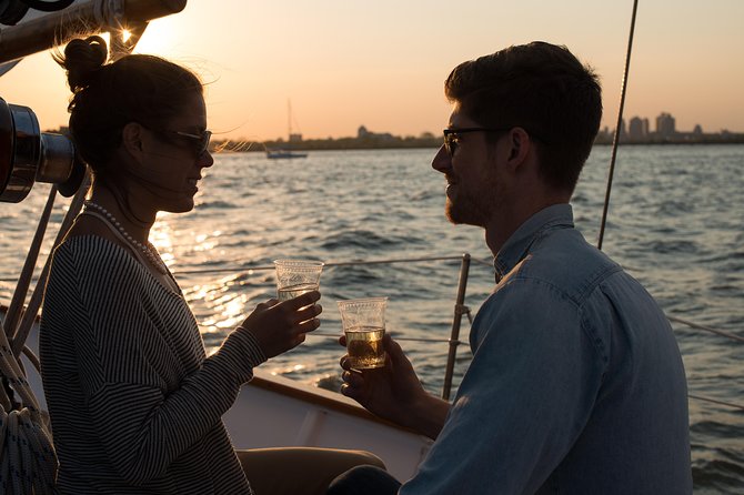 New York Sunset Schooner Cruise on the Hudson River - Manhattan turns gold along the Hudson