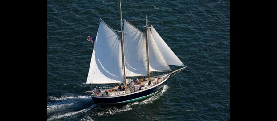 Newport: Morning Mimosa Sail aboard Schooner Aquidneck - Key points to know before boarding