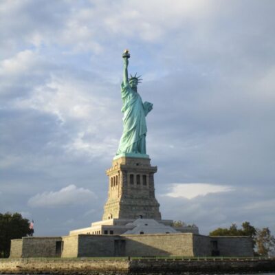 Brooklyn Sightseeing Sailboat Cruise