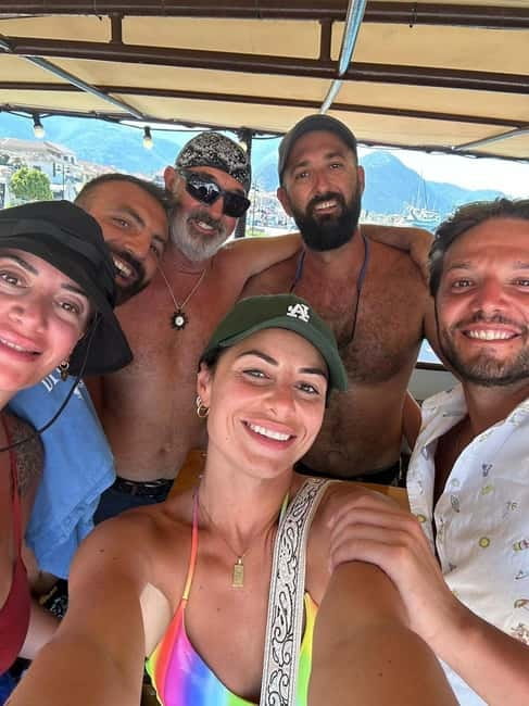 Nydri: Sailing Through History. Daily Cruise with Beach BBQ - Skorpios and the final swim