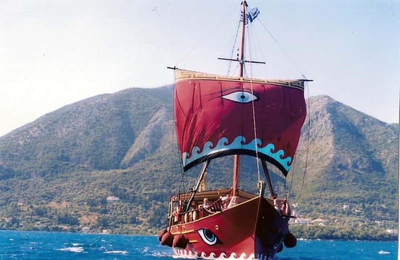 Nydri: Sailing Through History. Daily Cruise with Beach BBQ - Papanikolis Cave brings history into the water