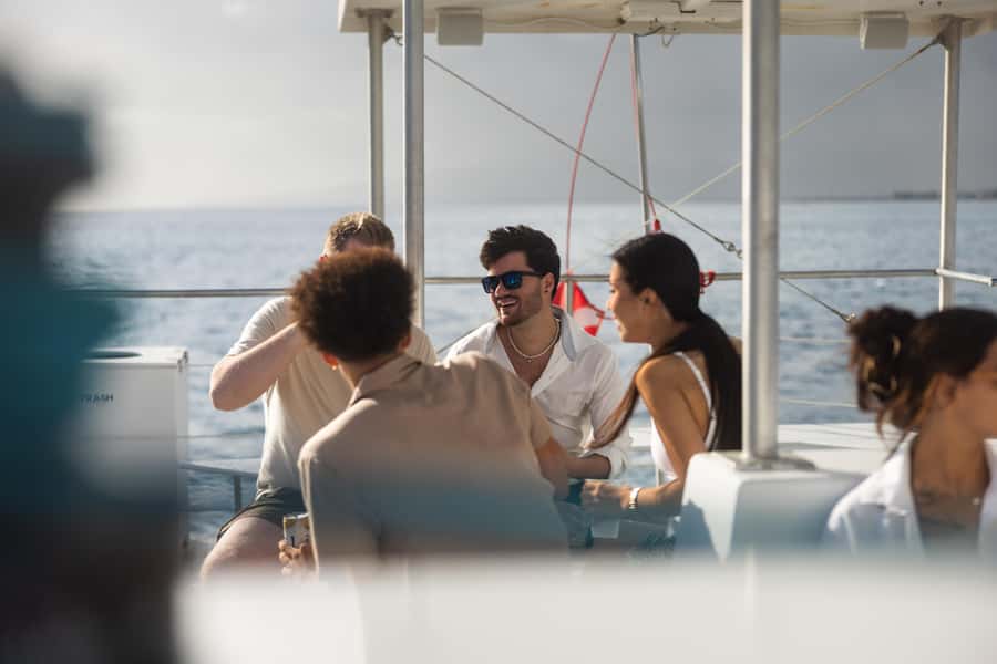 Oahu: Sunset Sail Cruise in Waikiki - Two hours along Oahu’s coast