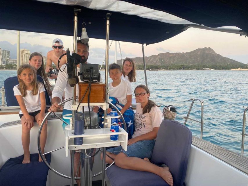 Oahu: Sunset sailing in small intimate groups - What Captain Tony adds to the trip