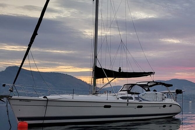 Okanagan Lake Sailing Tour from Penticton & Naramata BC - A swim and paddleboard stop near Sun-Oka Beach