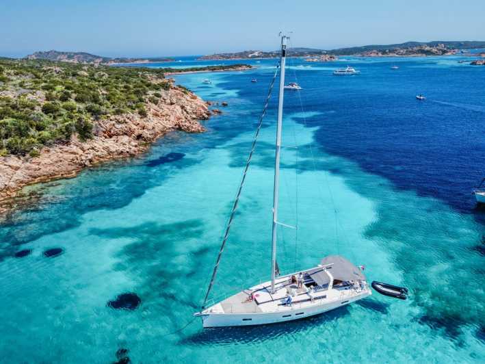 Palau: Sailing tour La Maddalena Archipelago - The first approach to Spargi