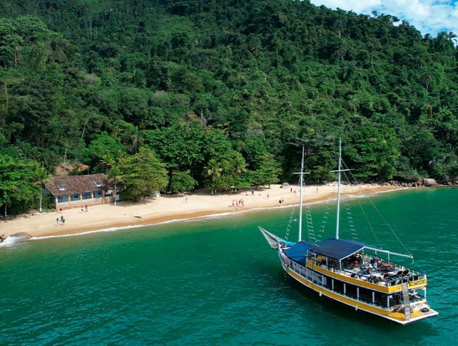 Paraty: Schooner Boat Tour with Beaches and Snorkeling - Who should book this Paraty boat trip?