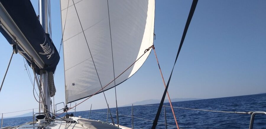 Paros: Iraklia, Schinoussa, & Naxos Sailing Tour with Lunch - Iraklia and the sunken hydroplane at Alimia