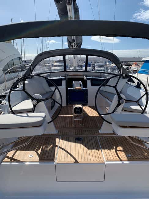Pasito Blanco : Private sailing tour with food & drinks - The food, drinks, and hosting