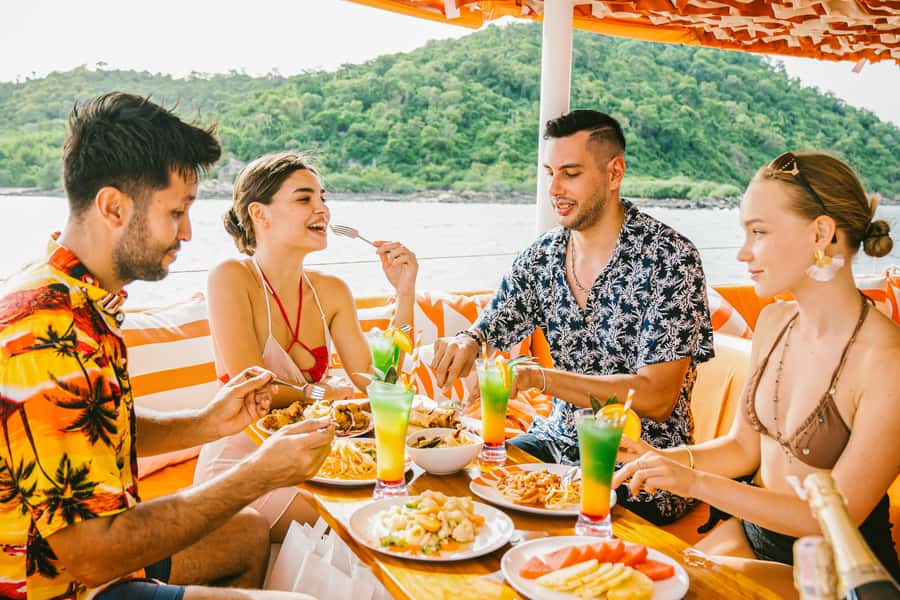 Pattaya: 3 Islands Hopping on Sailing Party Yacht and Buffet - Key points at a glance