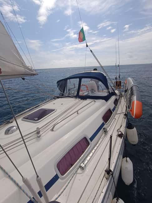 Peniche: Private 3-Hour Sailing Experience Along the Coast - Practical preparation for Peniche’s Atlantic air