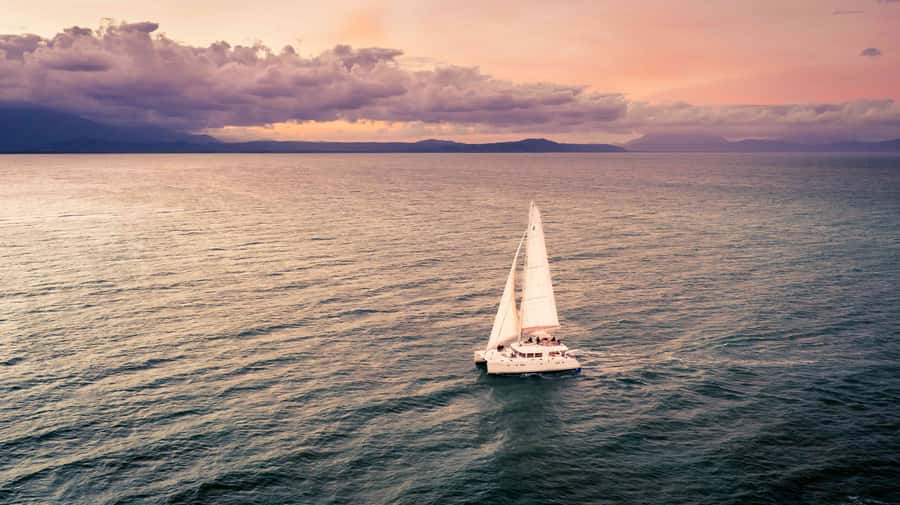 Port Douglas: Sunset Sailing Cruise on Luxury Catamaran - Waiting for the Sunset