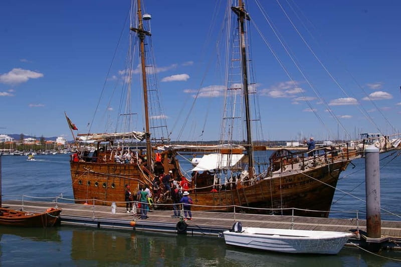 Portimão: Boat Trip by Sailing Boat to Lagos Cape Caves - The first coastal run past Portimão’s beaches