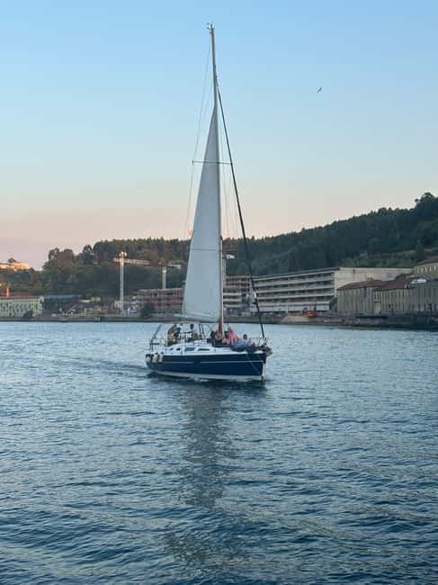 Porto, a cruise with open sails, drinks&snacks - Returning past Massarelos toward Foz do Douro