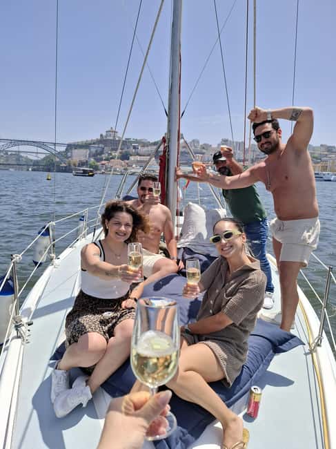 Porto, a cruise with open sails, drinks&snacks - Drinks, snacks, and the onboard setup