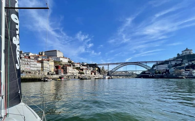 Porto: Best Charming Sailboat Cruise - Wine, cheese, and a well-chosen snack board