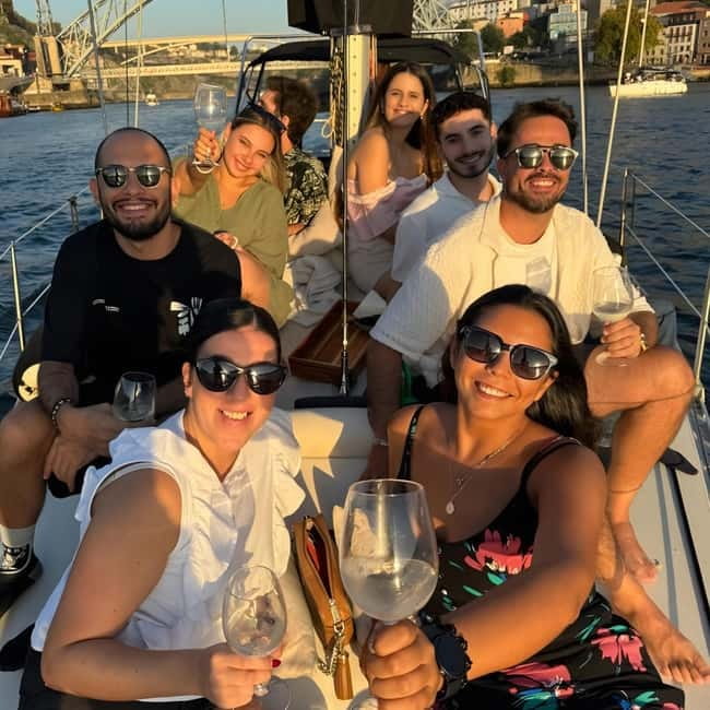 Porto: Best Exclusive Charming Sailboat Sunset - Music, pace, and the private atmosphere