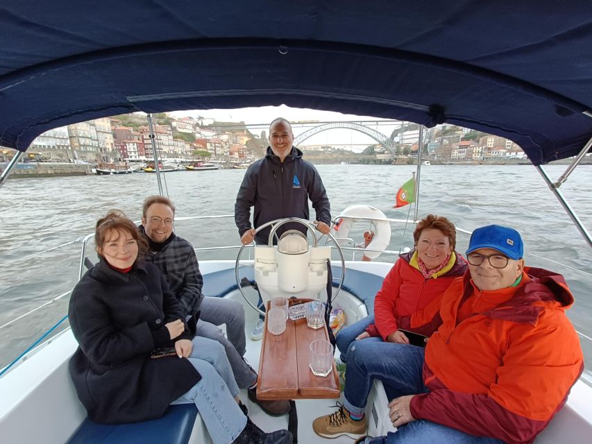 Porto: Exclusive Party aboard a charming sailboat with drink - Who will get the most from this private sailboat trip