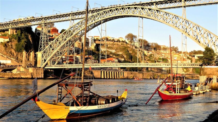 Porto: Private Sail on Douro River (Sunset Time Available) - Seeing Porto from the Douro instead of the pavement