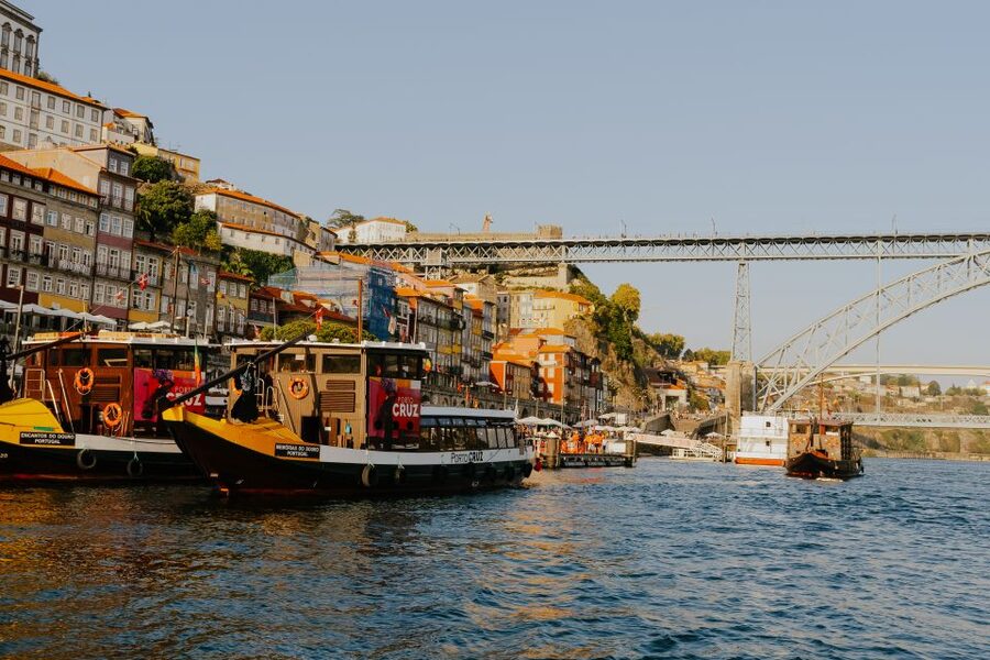 Porto: Romantic Sailboat Cruise - Toward Foz do Douro, then back