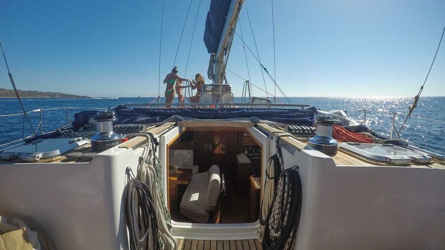 Porto San Paolo: Tavolara Island Sailboat Cruise with Lunch - What makes this Tavolara sailing day special